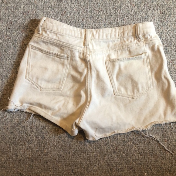 White jean shorts - Picture 2 of 2
